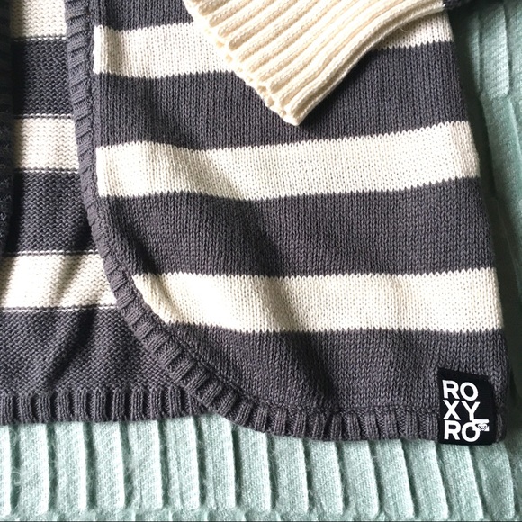 Grey and White Striped Cardigan - Picture 3 of 5